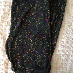 LuLaRoe Unicorn Leggings, TC Dragons 🐉